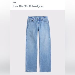 NWT Abercrombie low rise relaxed jeans